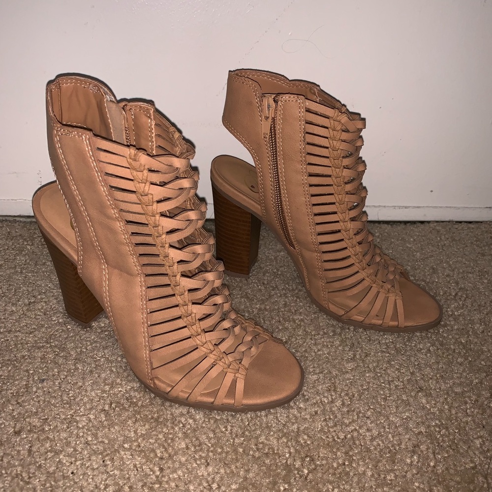 Windsor Tan Wedges